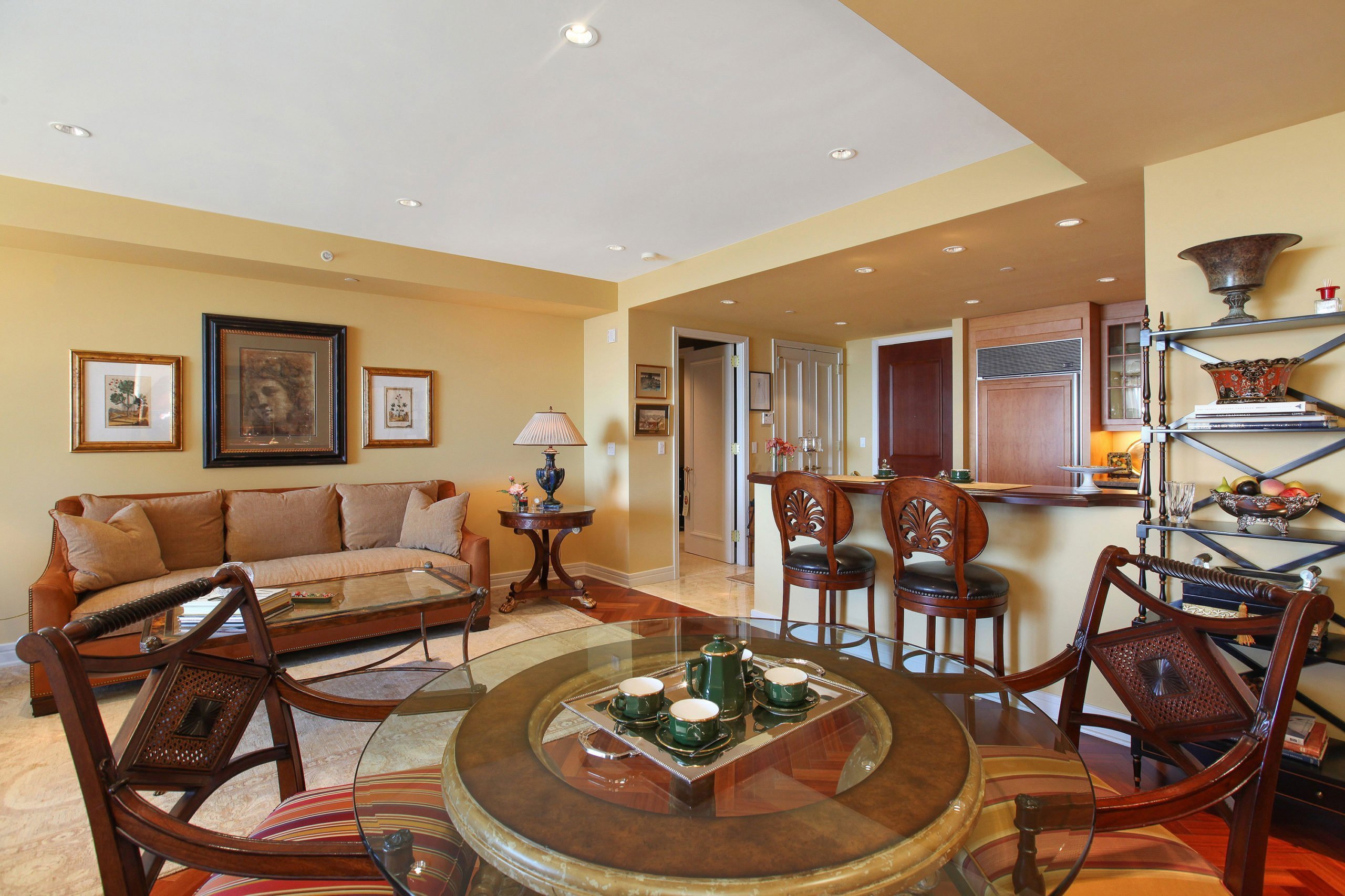 4 Seasons Dining Room